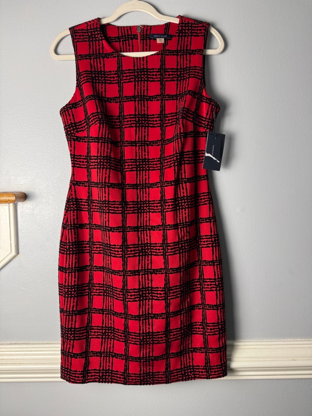 Tommy Hilfiger Red & Black Plaid Sleeveless Midi Sheath Dress